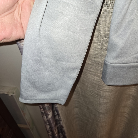 Under Armor Gray embrossed hoodie Large - Picture 2 of 12